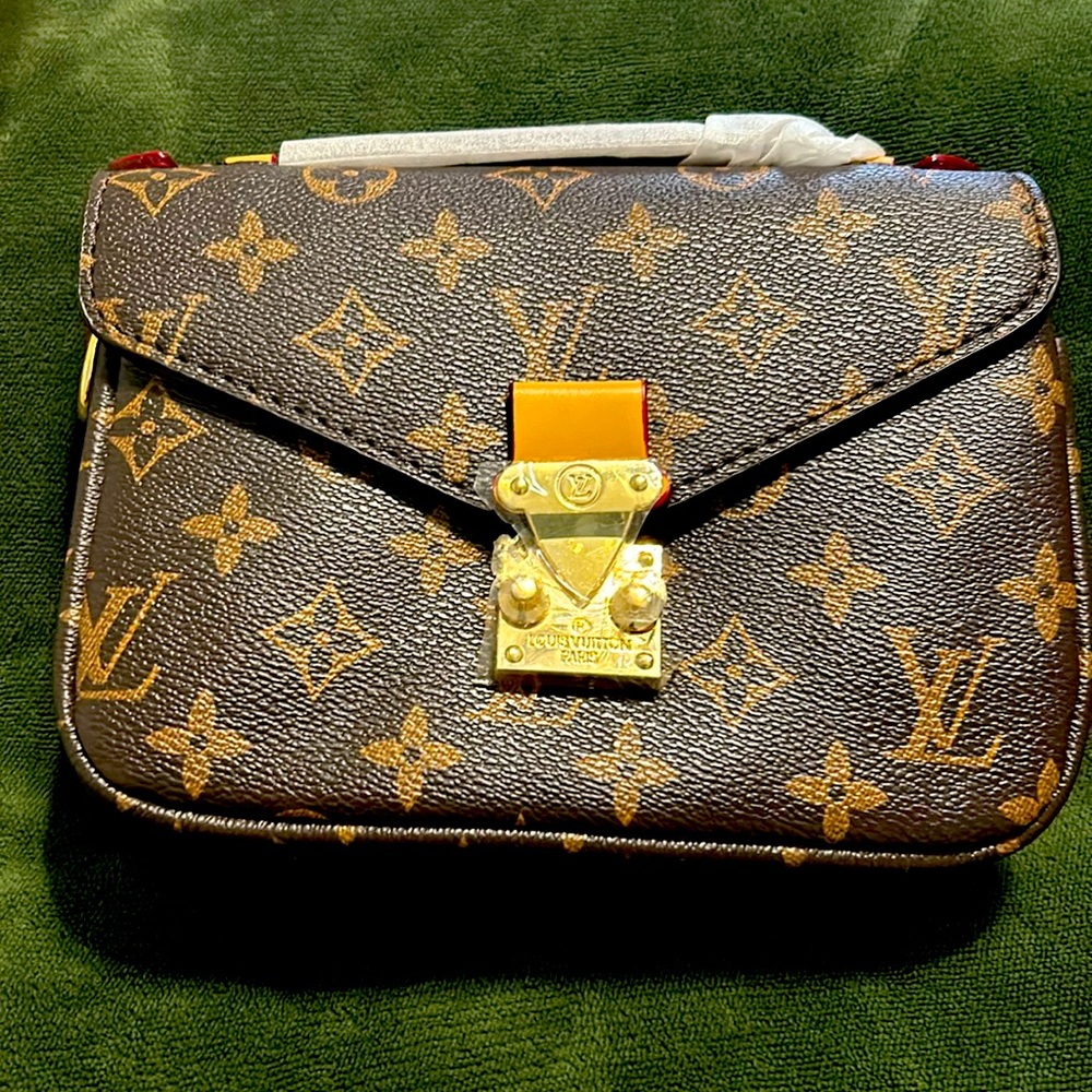Small satchel